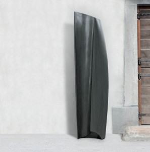 A l’intérieur, Granit d’Inde, 2015, 180 x 50 x 50  cm