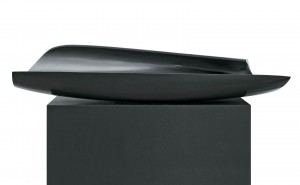 Dans la vague 4, Granit d’Inde, 2013, 30 x 132 x 50  cm