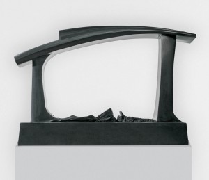 Entre ciel et vague, Granit d’Inde, 2012, 87 x 130 x 20  cm