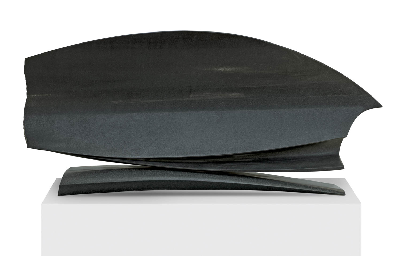 Le grand réflecteur, Granit d’Inde, 2014, 80 x 160 x 45  cm