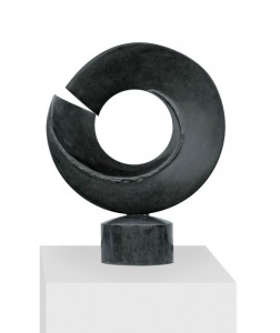 Une brève rencontre, Granit d'Inde, 2015, 58 x 48 x 18 cm