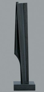 Vers le ciel, Granit d’Inde, 2014, 165 x 27 x 45  cm